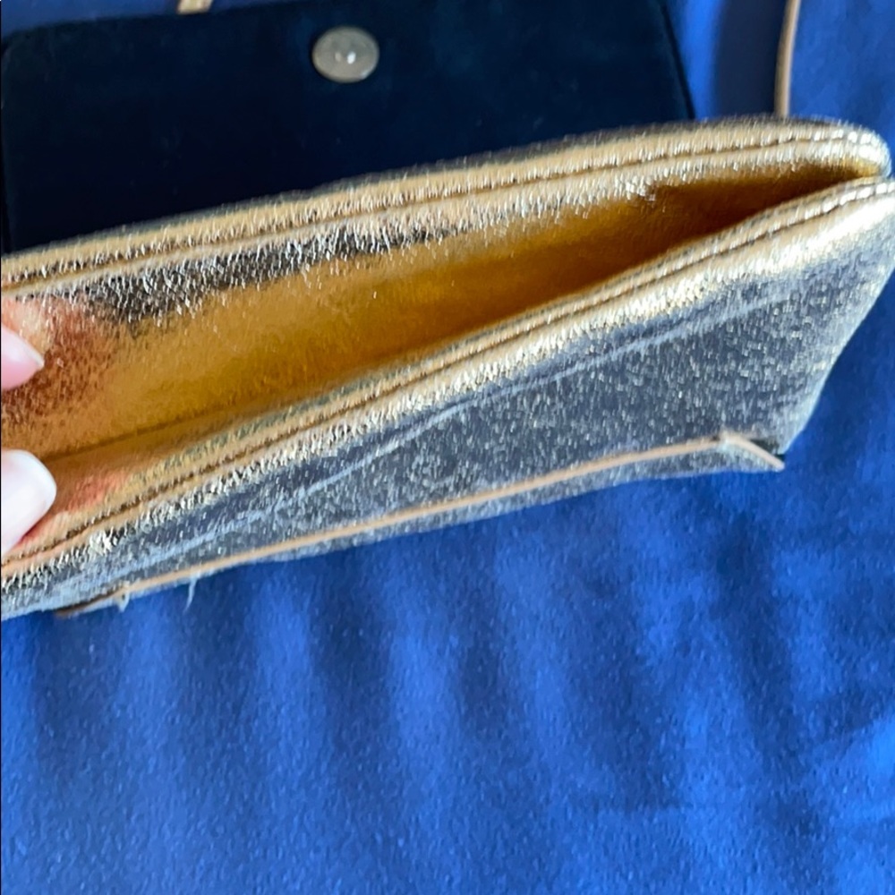 Forever 21 Gold Purse - Picture 4 of 5